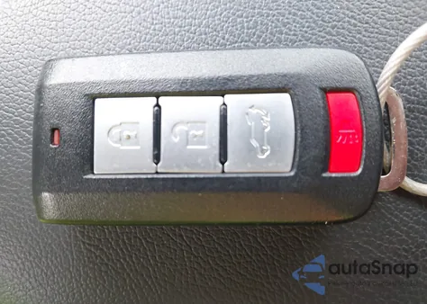 2025 Mitsubishi Eclipse Cross Black Edition S-Awc/Se S-Awc/Sel S-Awc from USA, damaged, VIN JA4ATWAA2SZ007949